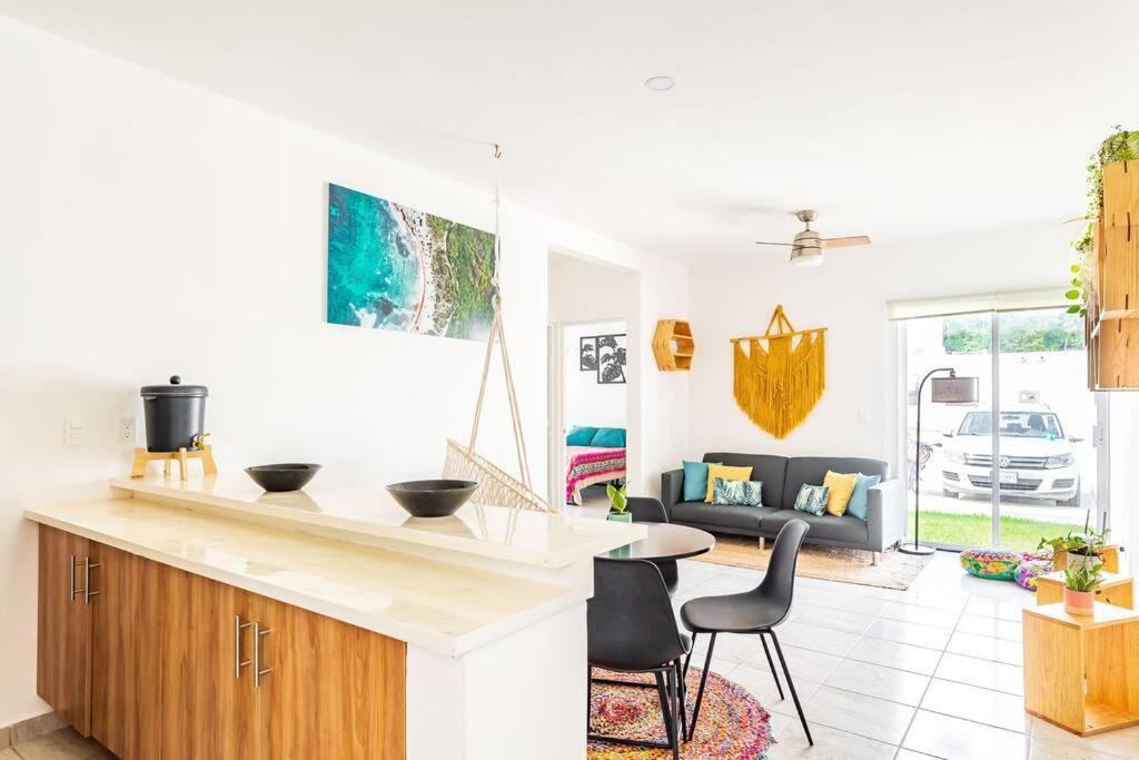 Lovely Cozy Apt W/Pool 2 Bedrooms. Great Location! Puerto Morelos Eksteriør billede