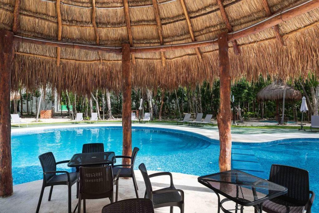 Lovely Cozy Apt W/Pool 2 Bedrooms. Great Location! Puerto Morelos Eksteriør billede